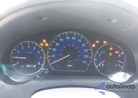 2008 Toyota Sienna Xle z USA, uszkodzony, nr VIN 5TDBK22C38S010150